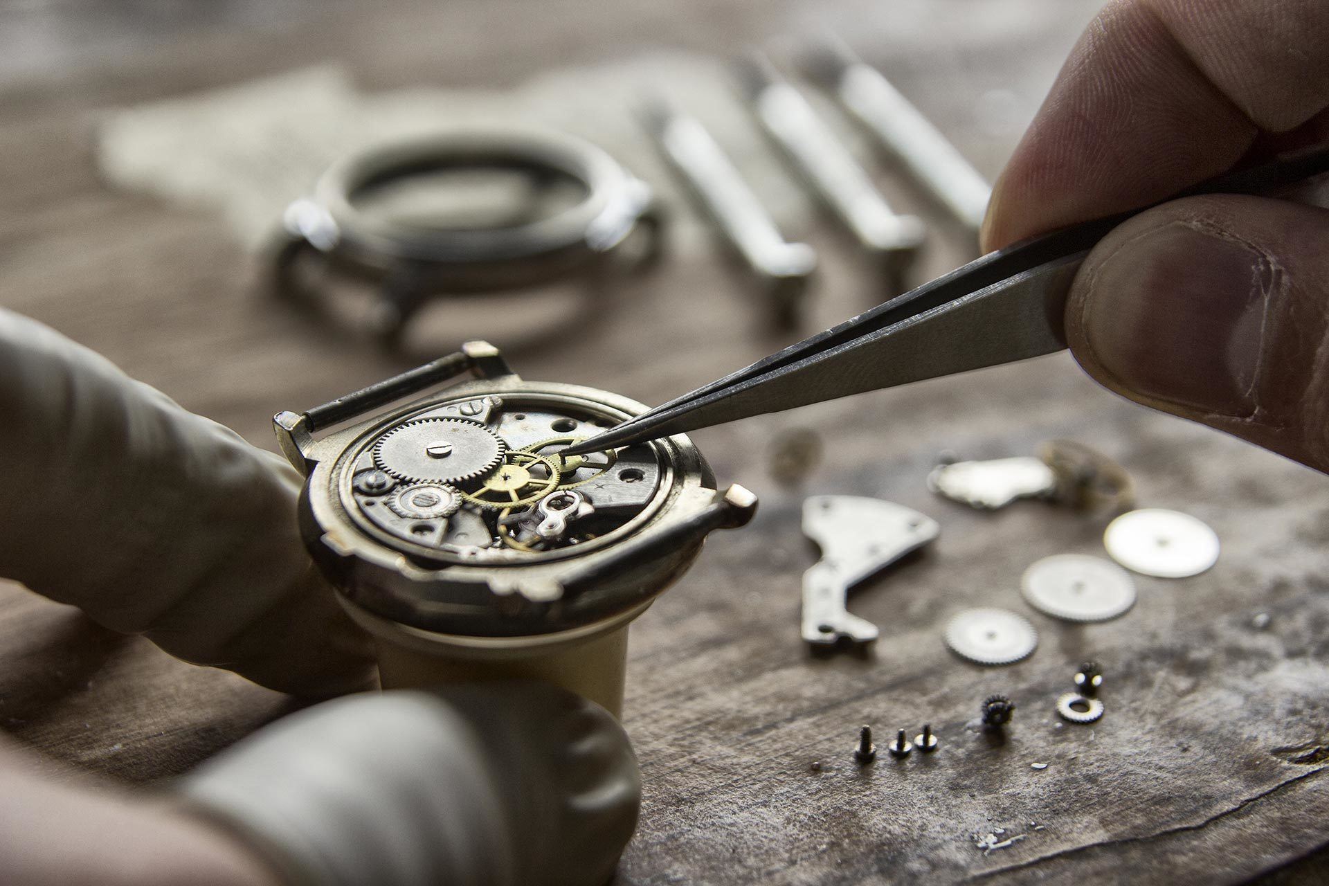 Revisione e riparazione Orologi